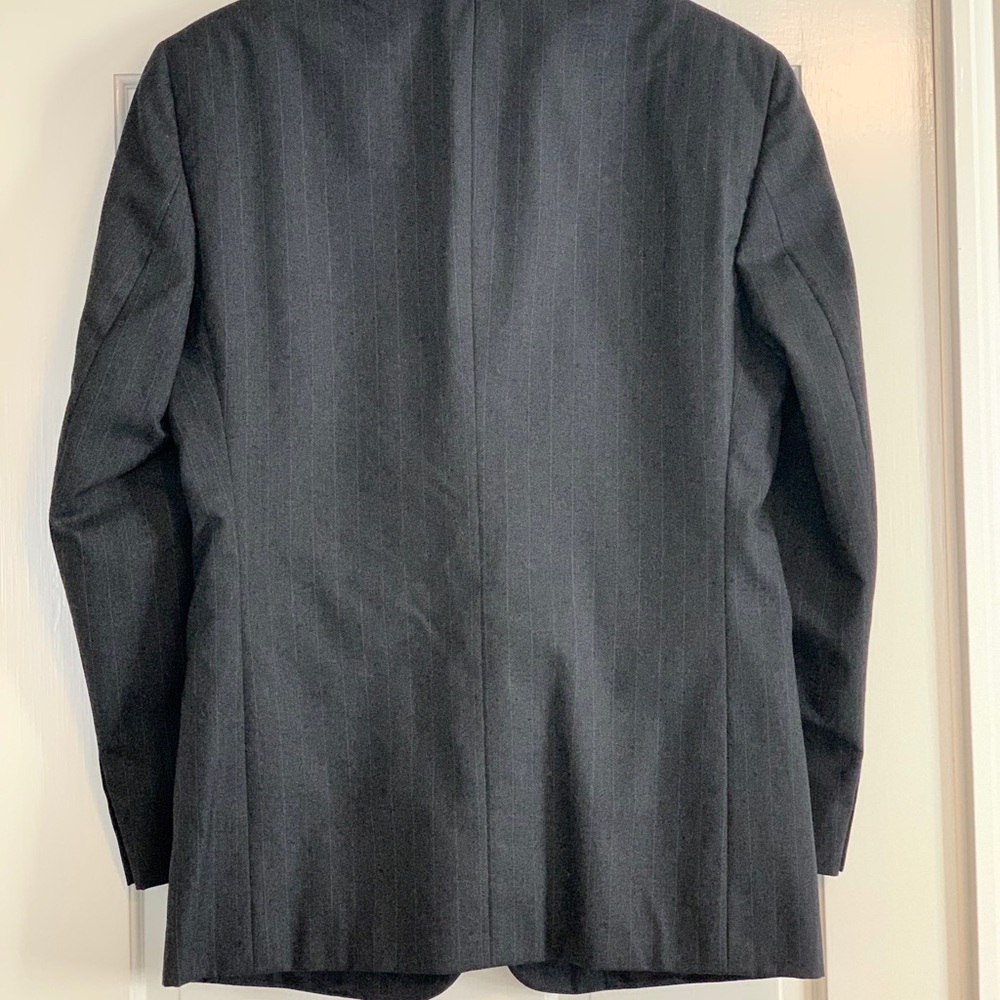 Burberry Dark Grey Pinstripe Blazer 42R - Picture 2 of 10
